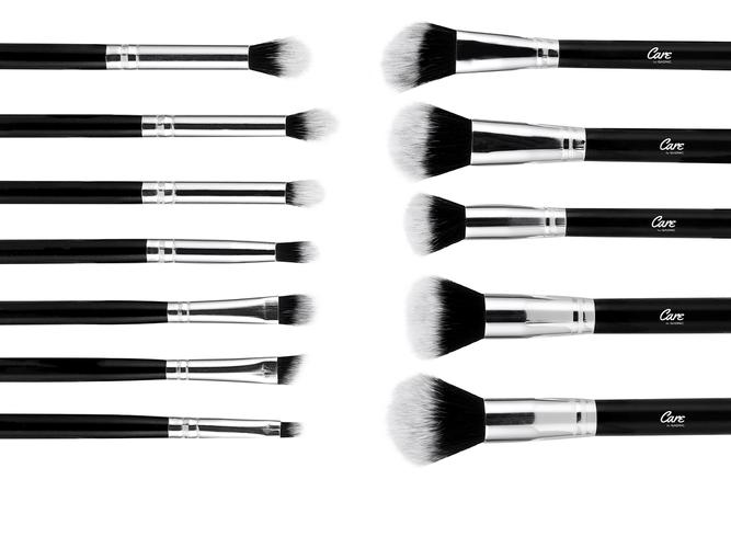 Set de Brochas Maquillaje Cosmetica Gadnic B12 x12 Outlet - 3
